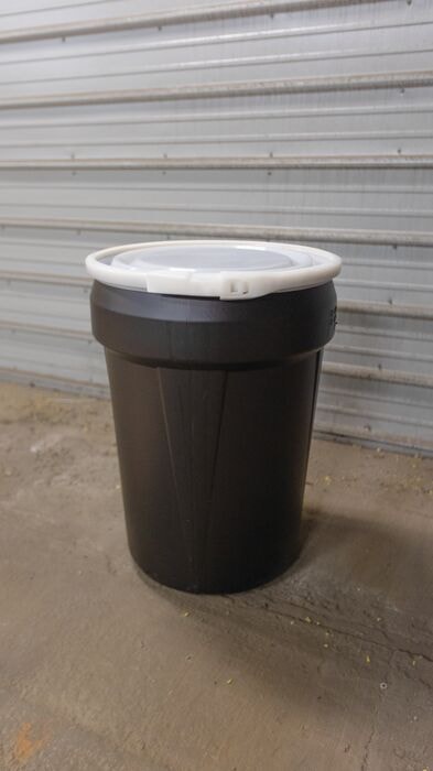 Black 30 Gal Lab Pack Plastic Drum | Plastic Lever-Lock | 1601BLK
