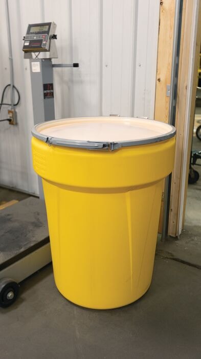 【A.H.P.L】ahpl Yellow 40 Gal Lab Pack Plastic Drum | Metal Lever-Lock | 1651M | Eagle